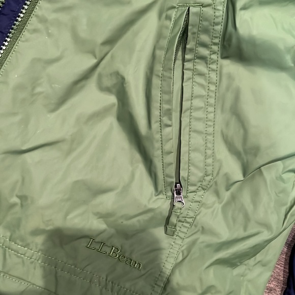 Llbean rain jacket - Picture 4 of 5